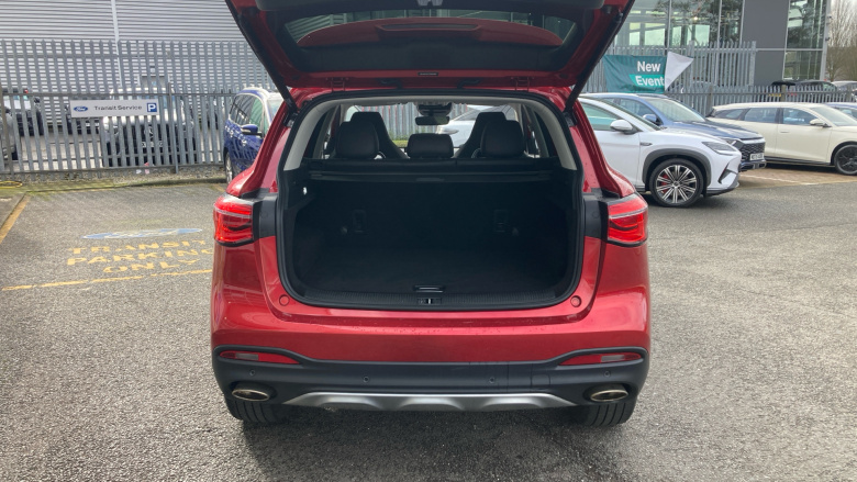 MG Hs 1.5 T-GDI Exclusive 5dr DCT Petrol Hatchback